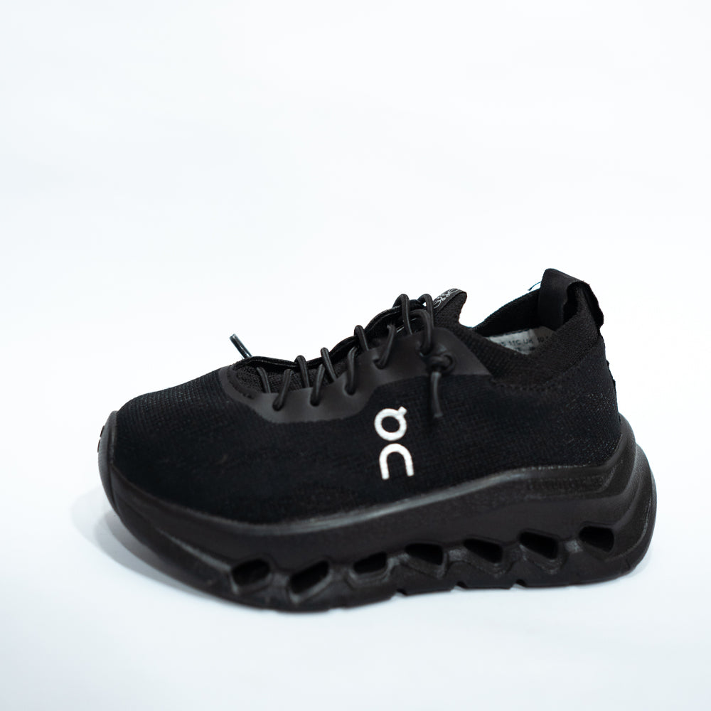 Cloudtilt Lightweight Sneaker